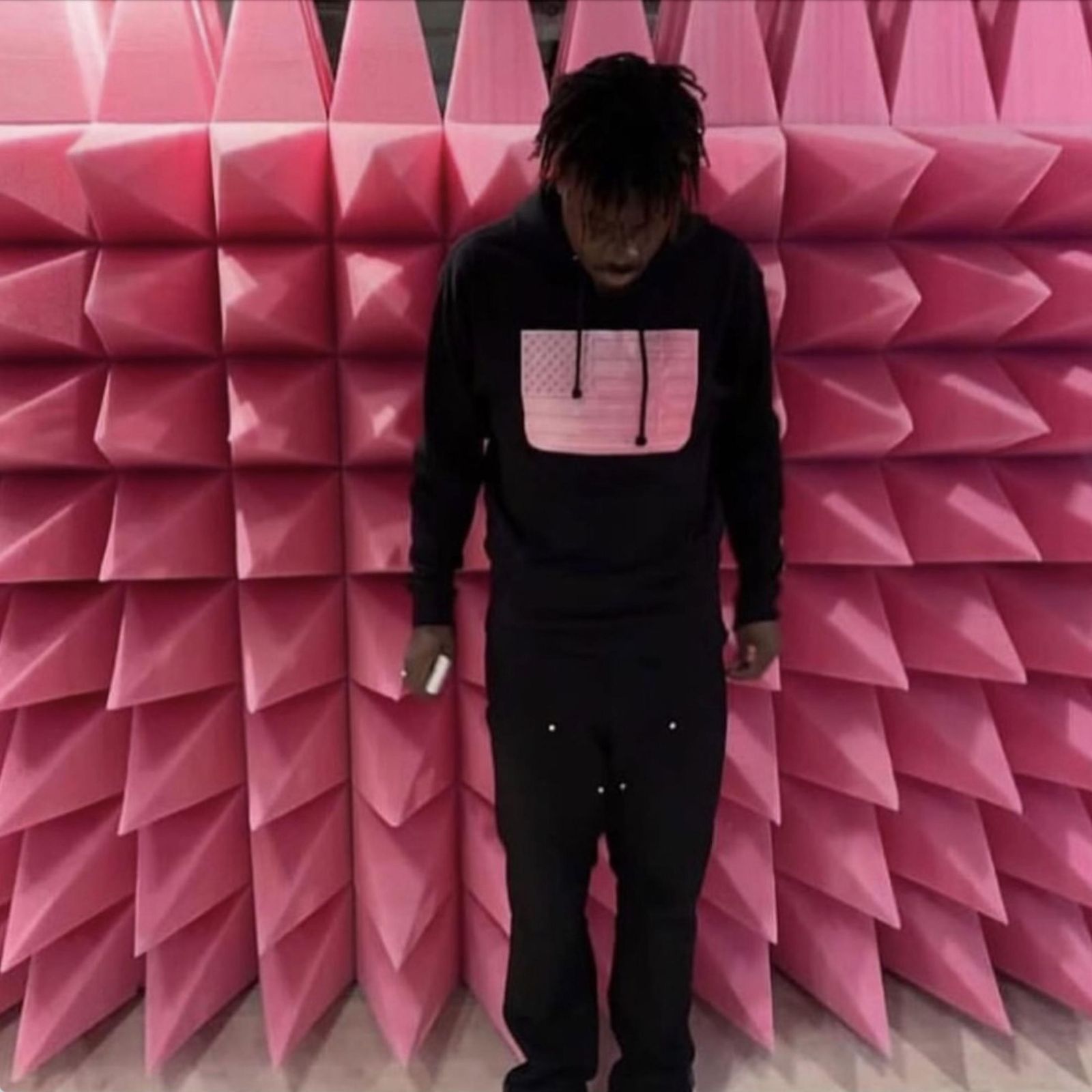 Long Live Indie Sleaze, Here’s fakemink’s “Easter Pink”