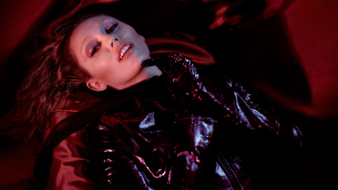 Miley Cyrus Shares Video for New Song “End of the World”